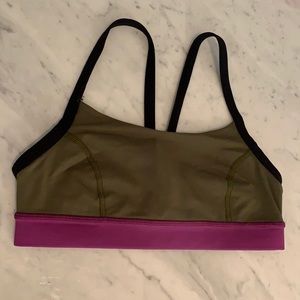 Lululemon bra size 6